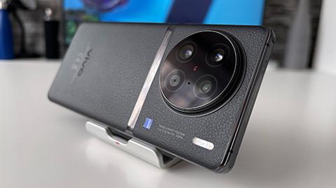 هاتف +Vivo X100 Pro قادم بكاميرا مقربة تفوق كل