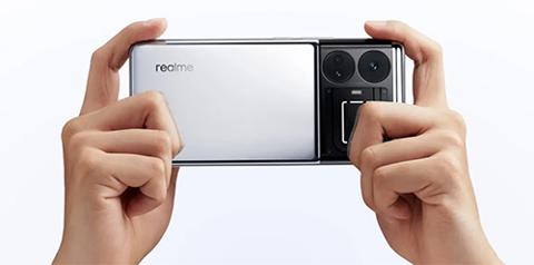 الإعلان عن هاتف Realme GT5 بسرعة شحن 240 وات وذاكرة 24 جيجابايت